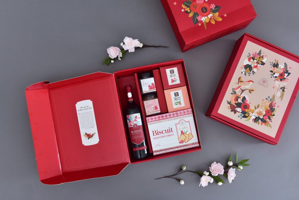 Hộp giấy đựng quà tết